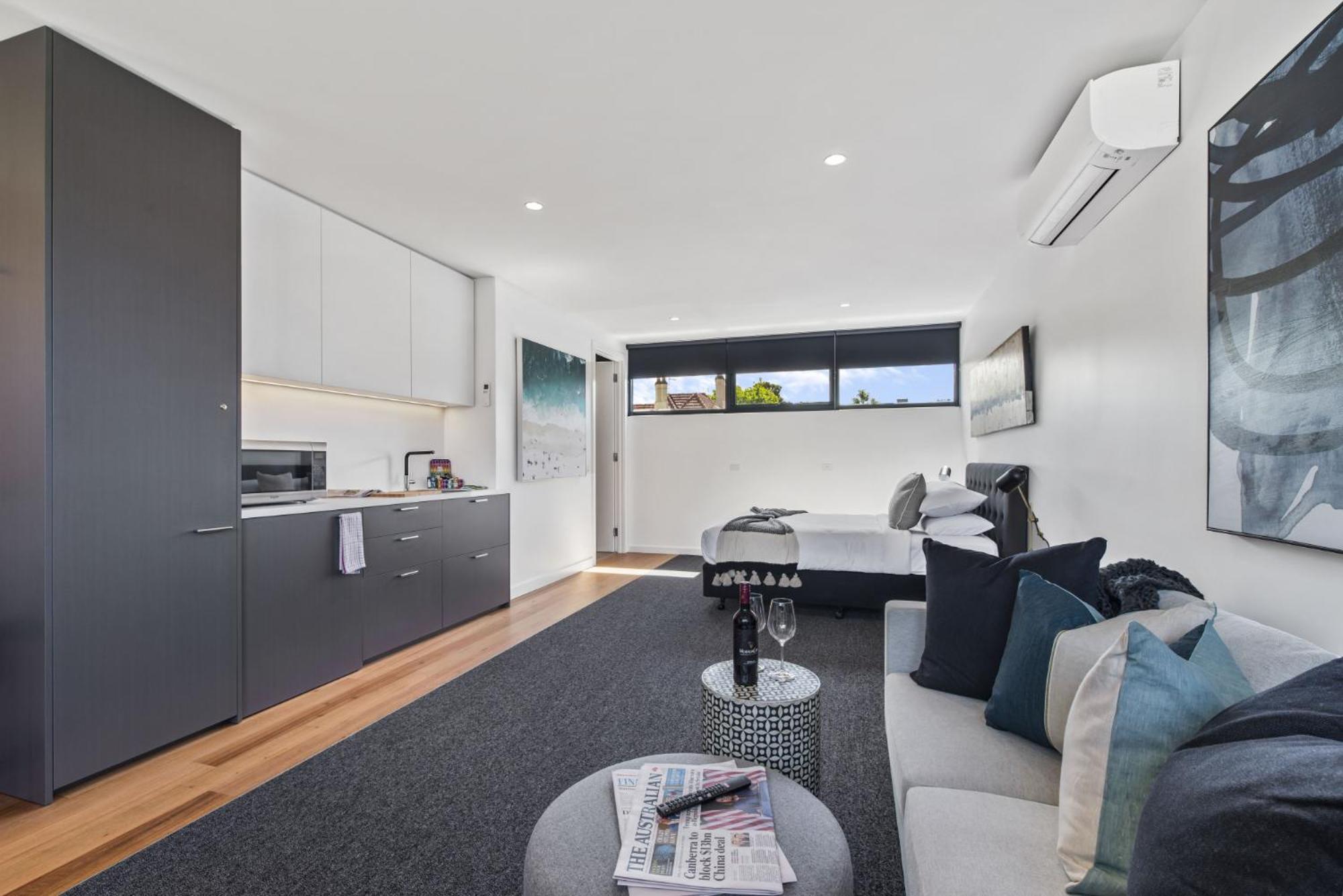 Stylish Studio With Great Amenities Near Beachside Melbourne Exterior photo